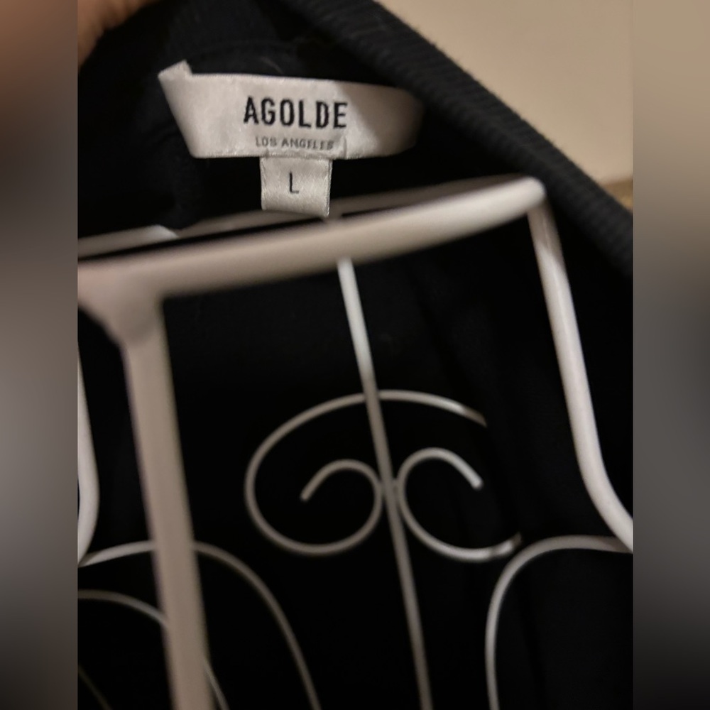 Agolde Black V-Neck Sweatshirt like new size L